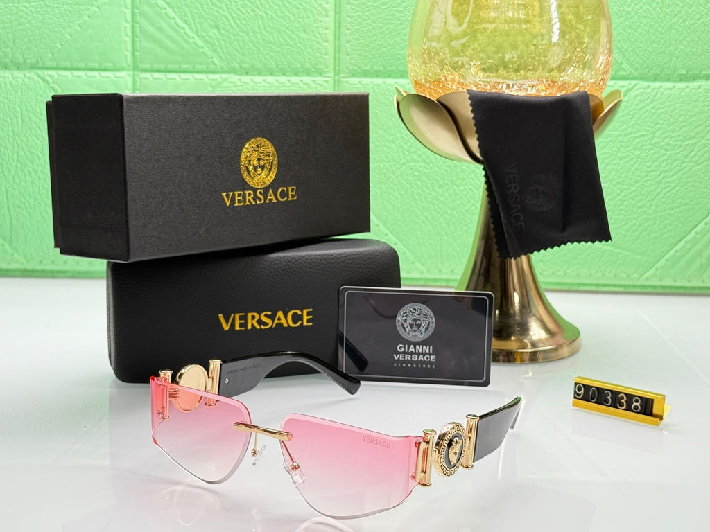 VERSACE