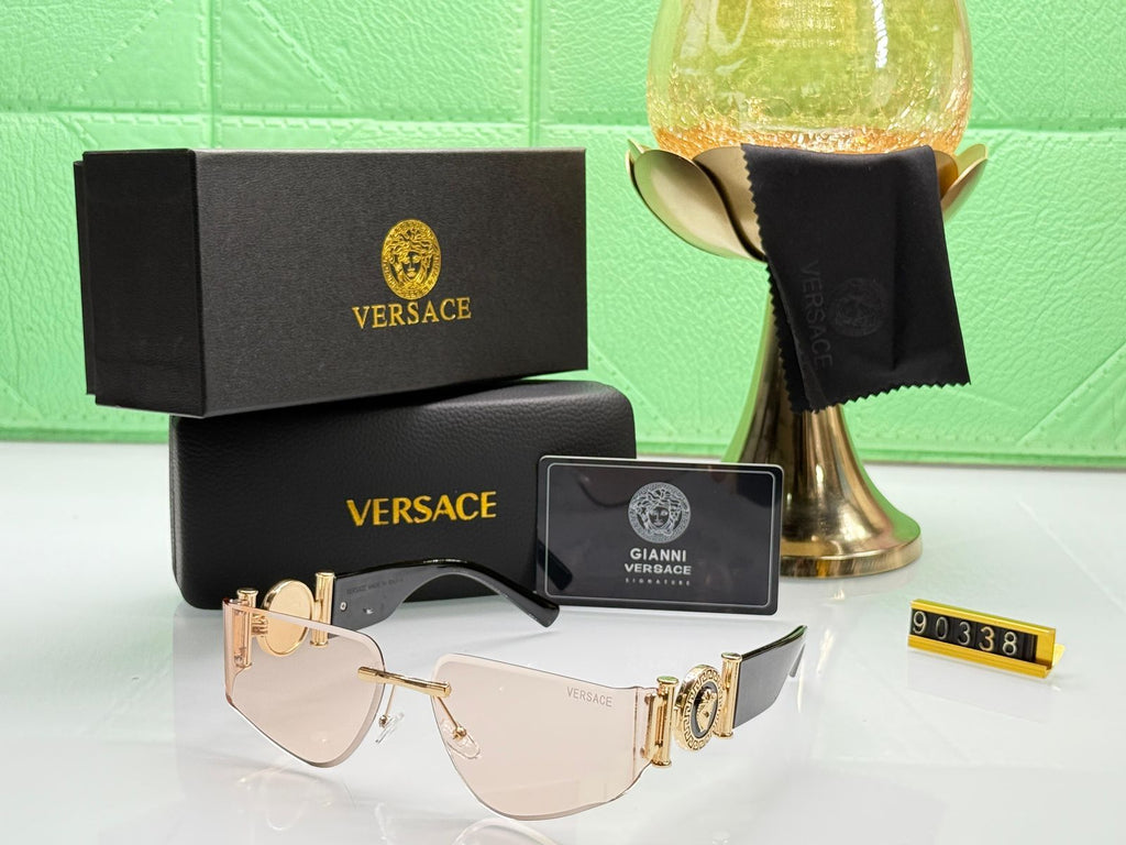 VERSACE
