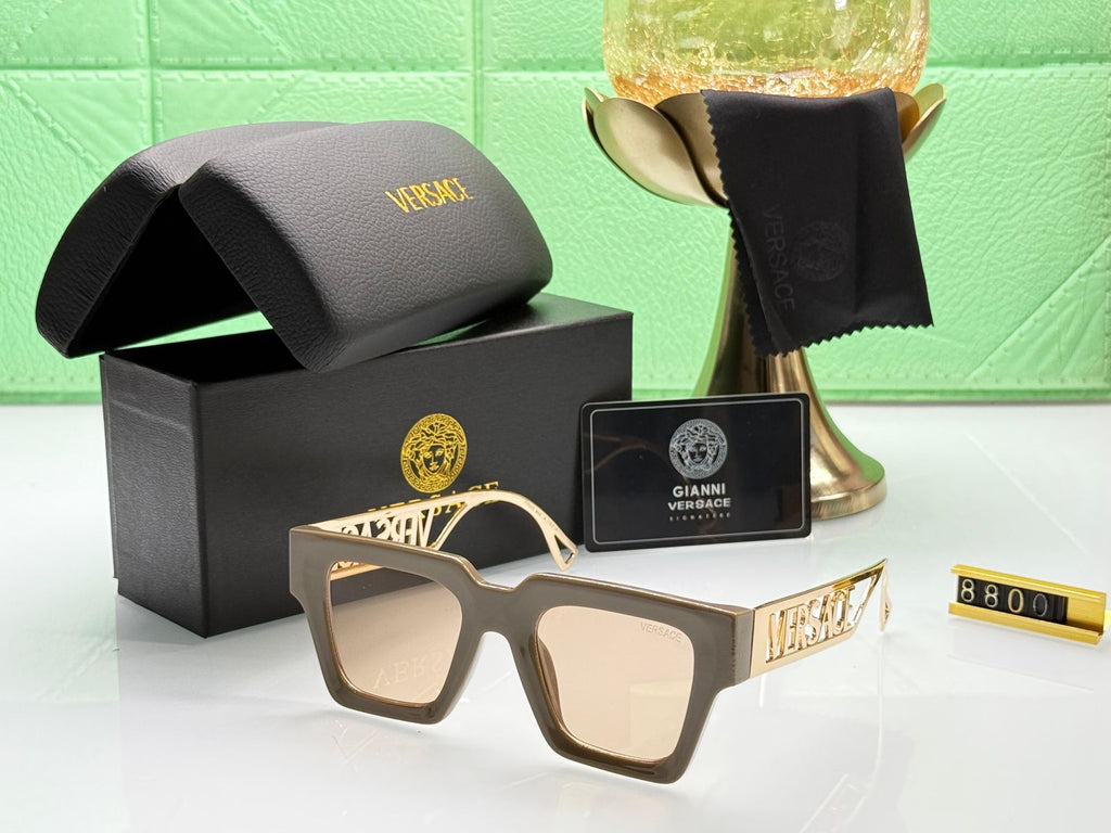 VERSACE